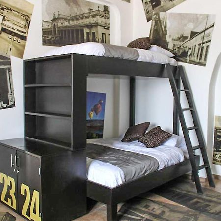 Hostal El Armario Leon Exterior photo